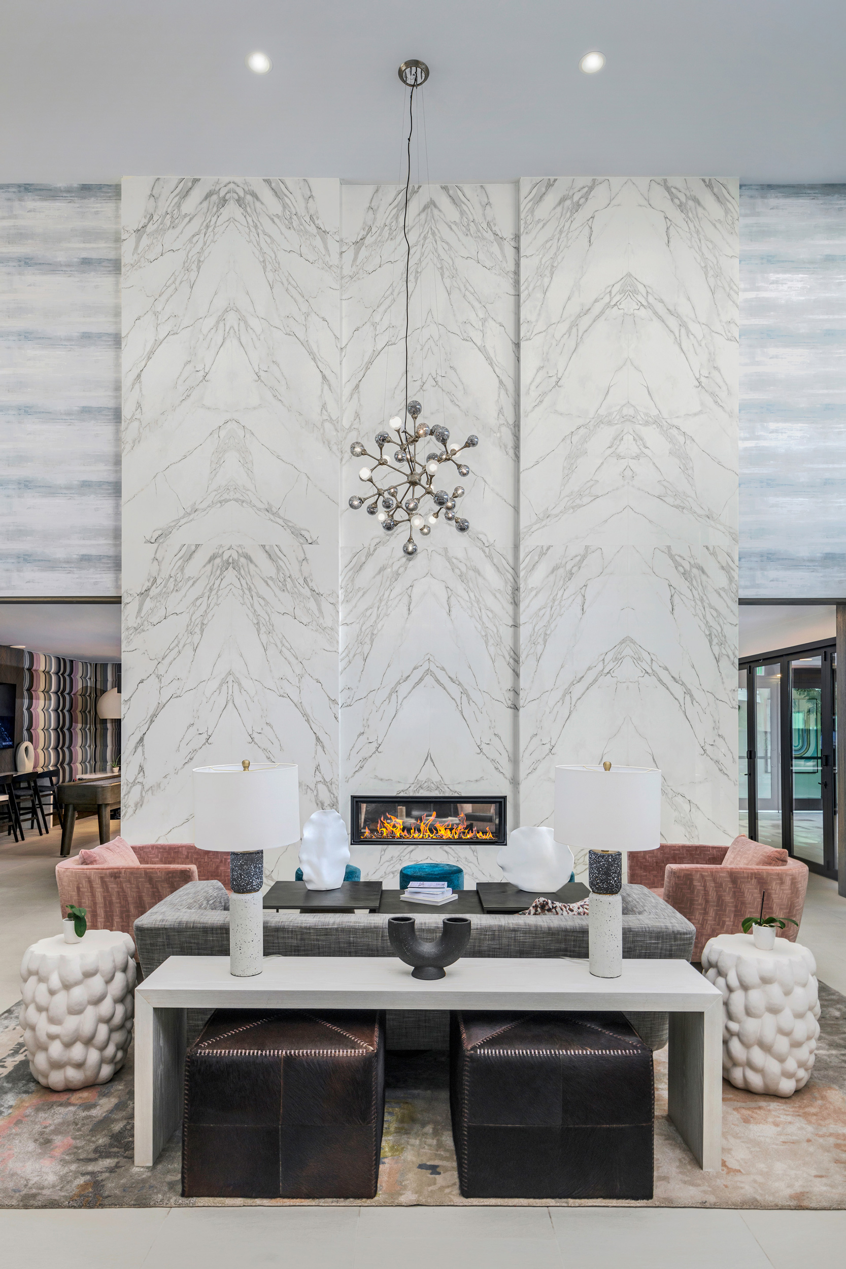 Porcelain Fireplace in Neolith Calacatta